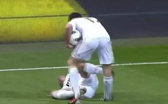 Video de Pepe agrediendo a Arbeloa